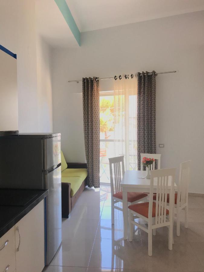 Crown Deluxe Apartments Sarande Exterior photo