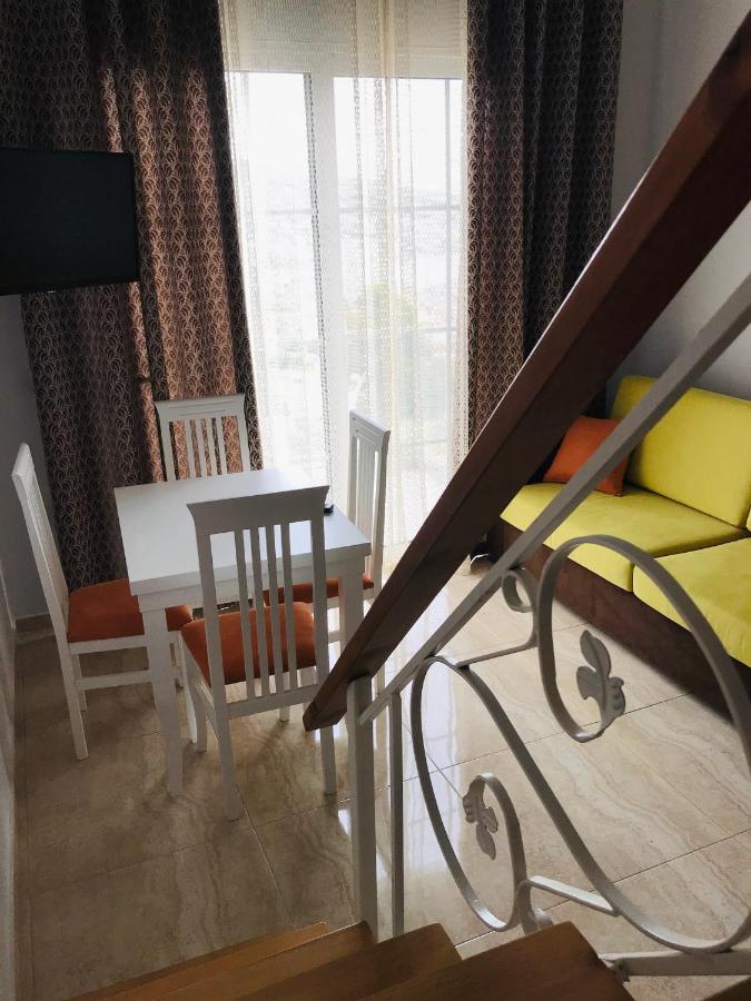Crown Deluxe Apartments Sarande Exterior photo