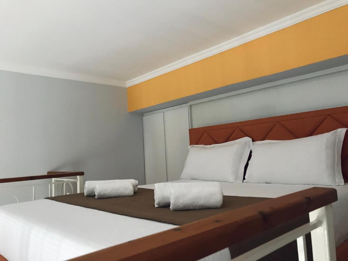 Crown Deluxe Apartments Sarande Exterior photo