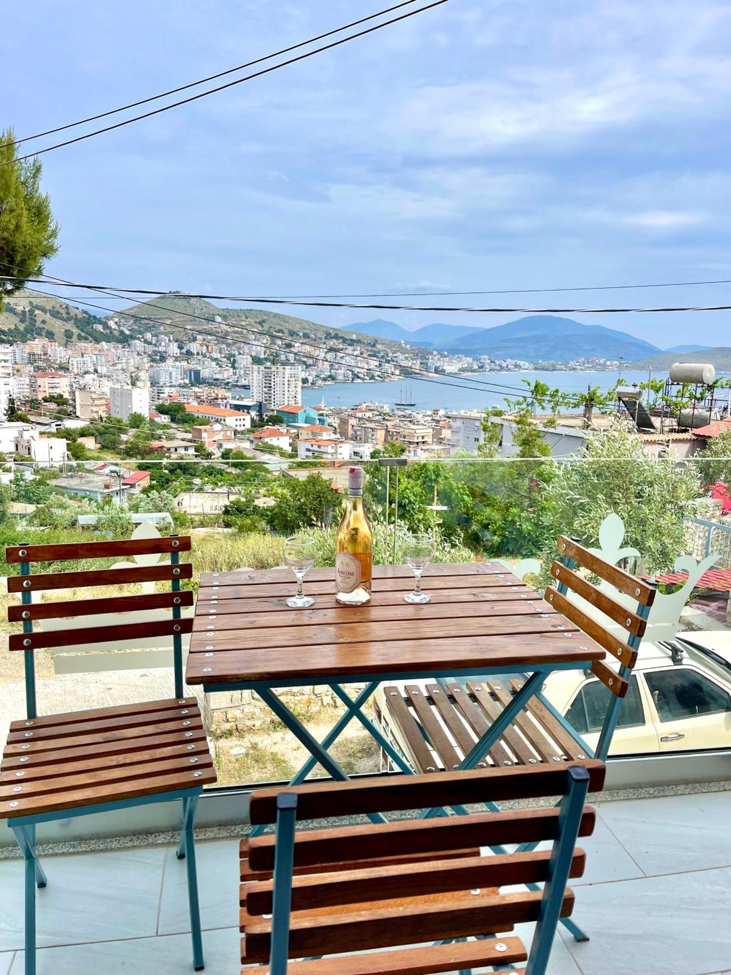 Crown Deluxe Apartments Sarande Exterior photo