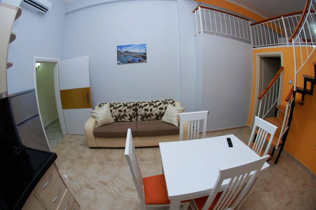 Crown Deluxe Apartments Sarande Exterior photo